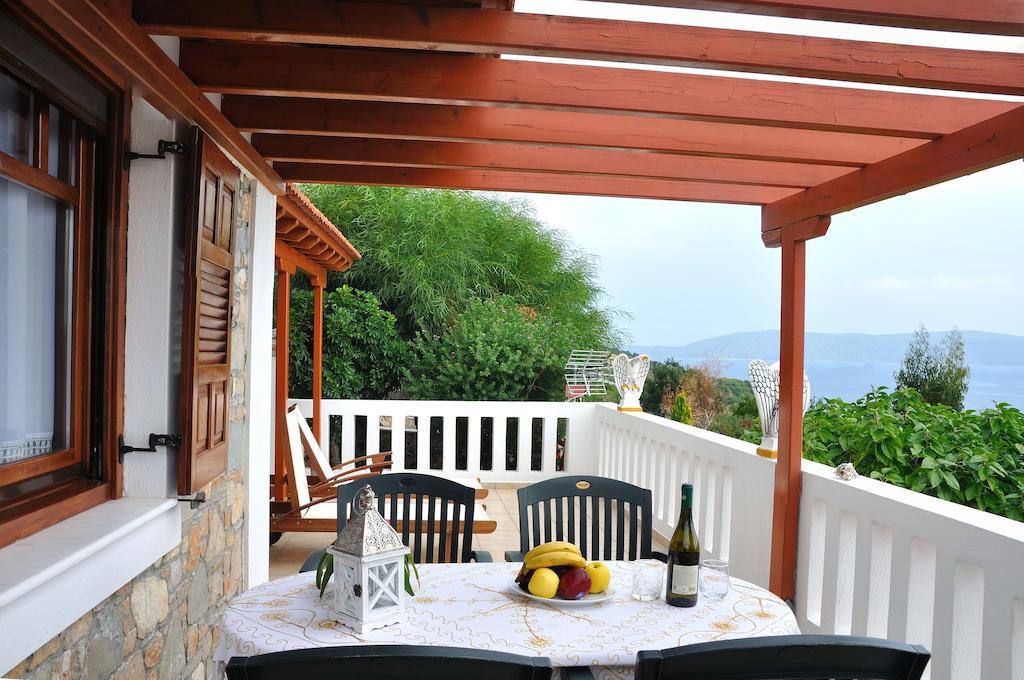 Anatoli Villa Steni Vala Alonissos Bilik gambar