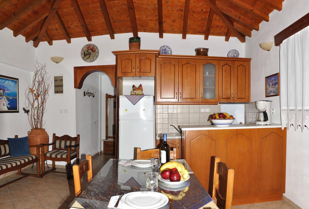 Anatoli Villa Steni Vala Alonissos Bilik gambar