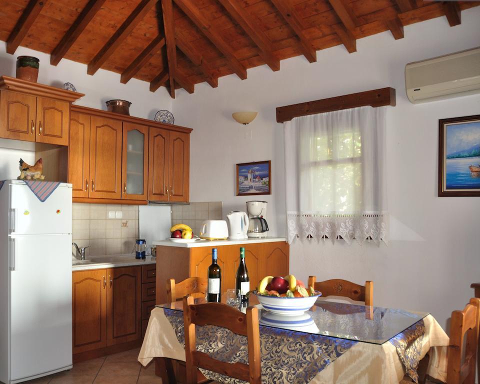 Anatoli Villa Steni Vala Alonissos Bilik gambar